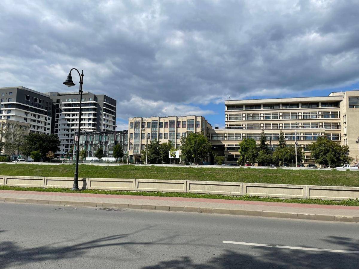 On The Riverside - A Mixed Selection Iasi Exterior foto